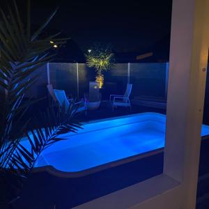 Poolbau | Brunsbütteler Gehweg- und Straßenreinigung GmbH