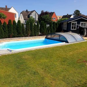 Poolbau | Brunsbütteler Gehweg- und Straßenreinigung GmbH